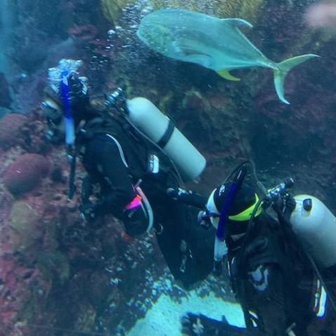 Peter getting his SCUBA certification