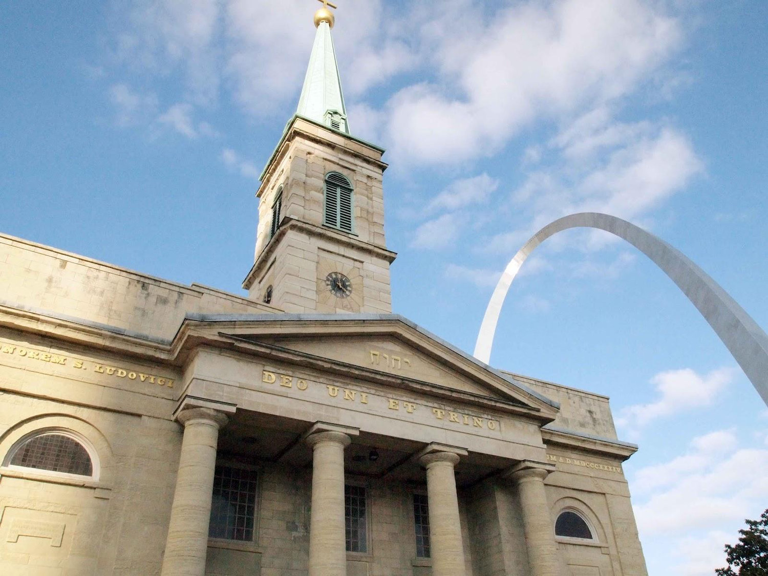 The Wedding Website of Briana Quigley and Daniel Tivenan