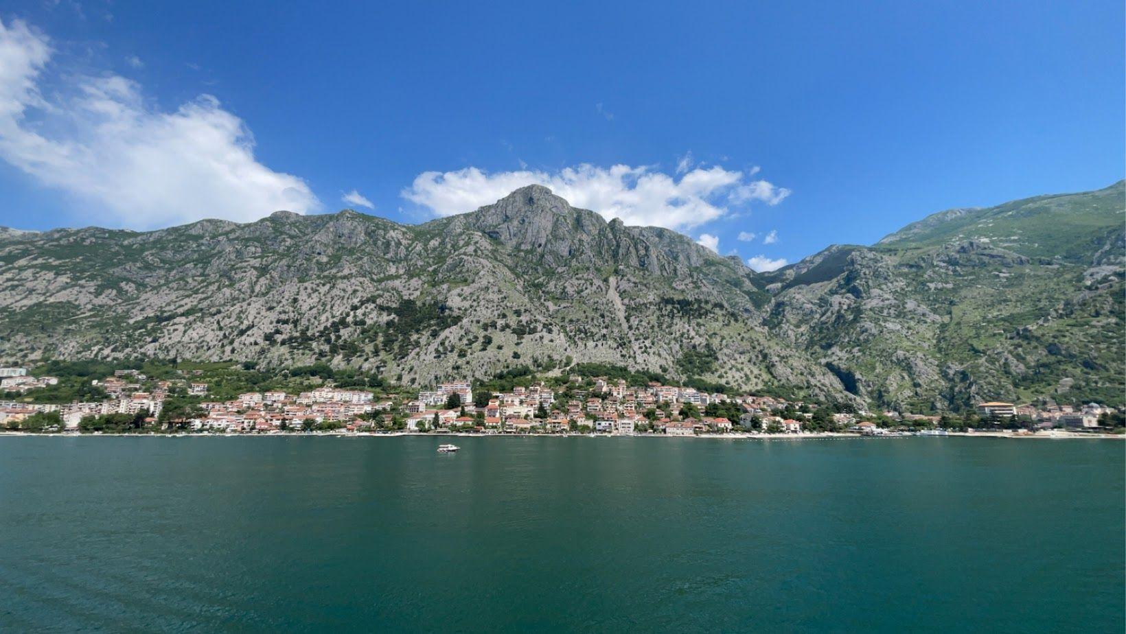 860c36a3-ef2f-4e00-8b93-6d3eb03228c8