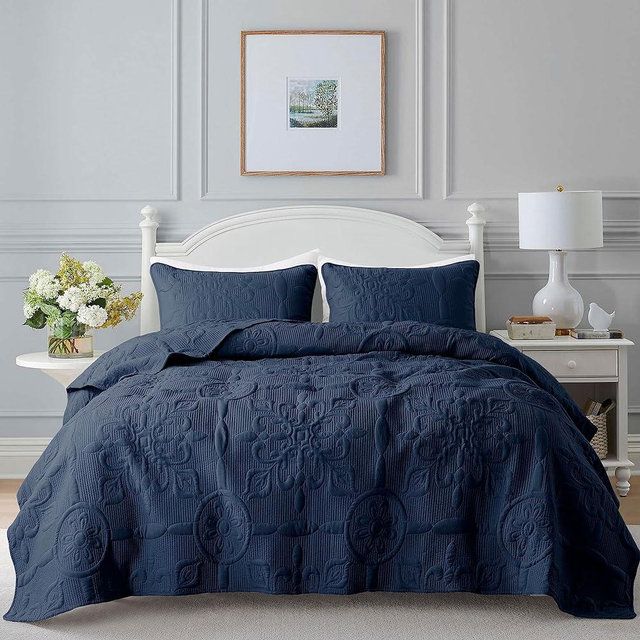 B2EVER Damask Quilt King Size Bedding Sets with Pillow Shams, Boho Lightweight Soft Bedspread Coverlet, Navy Blue Quilted Blanket Thin Comforter Bed Cover for All Season, 3 Pieces, 104x90 inches
