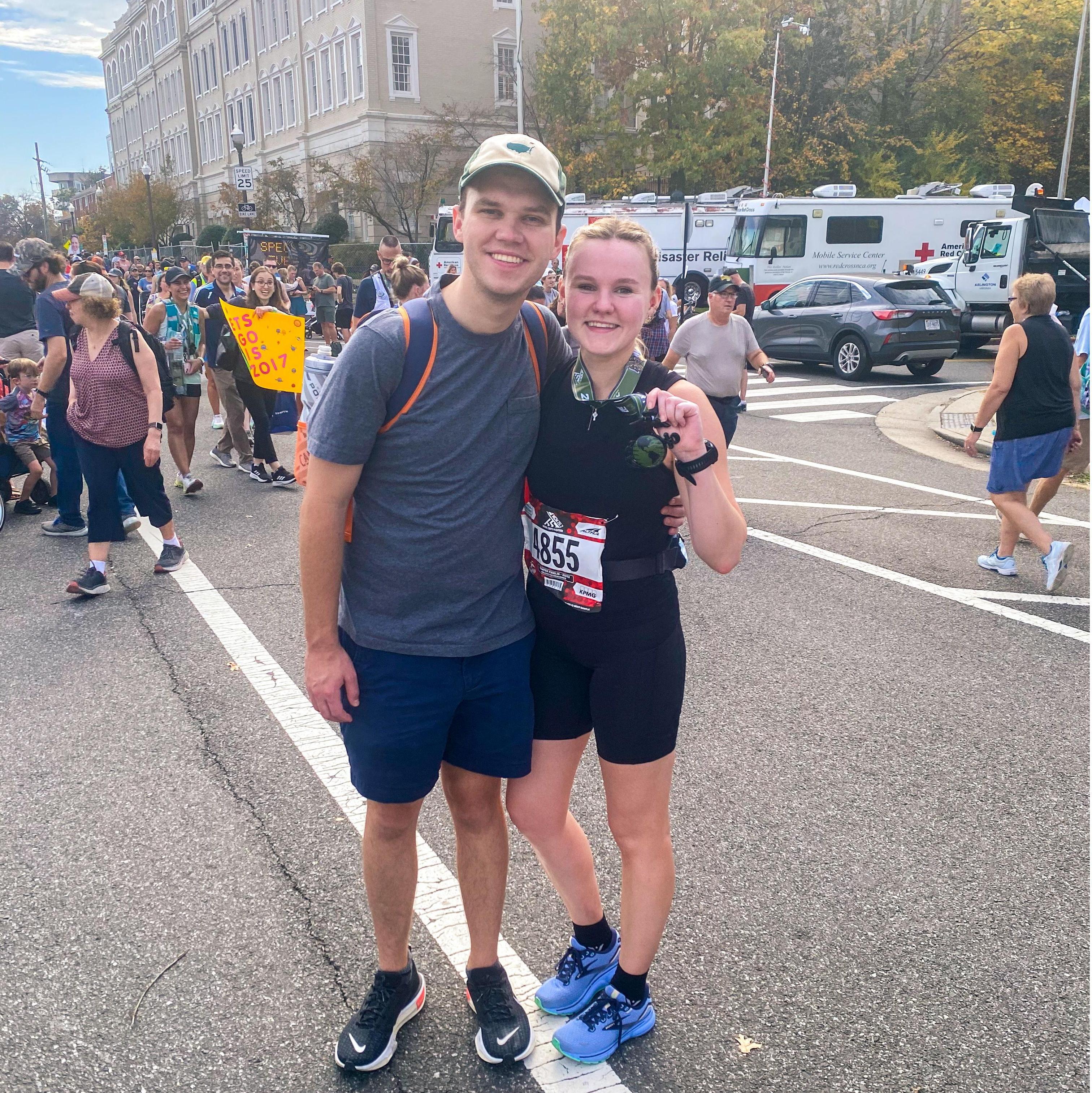Justin supporting Sarah during her marathon in DC. October 2023.