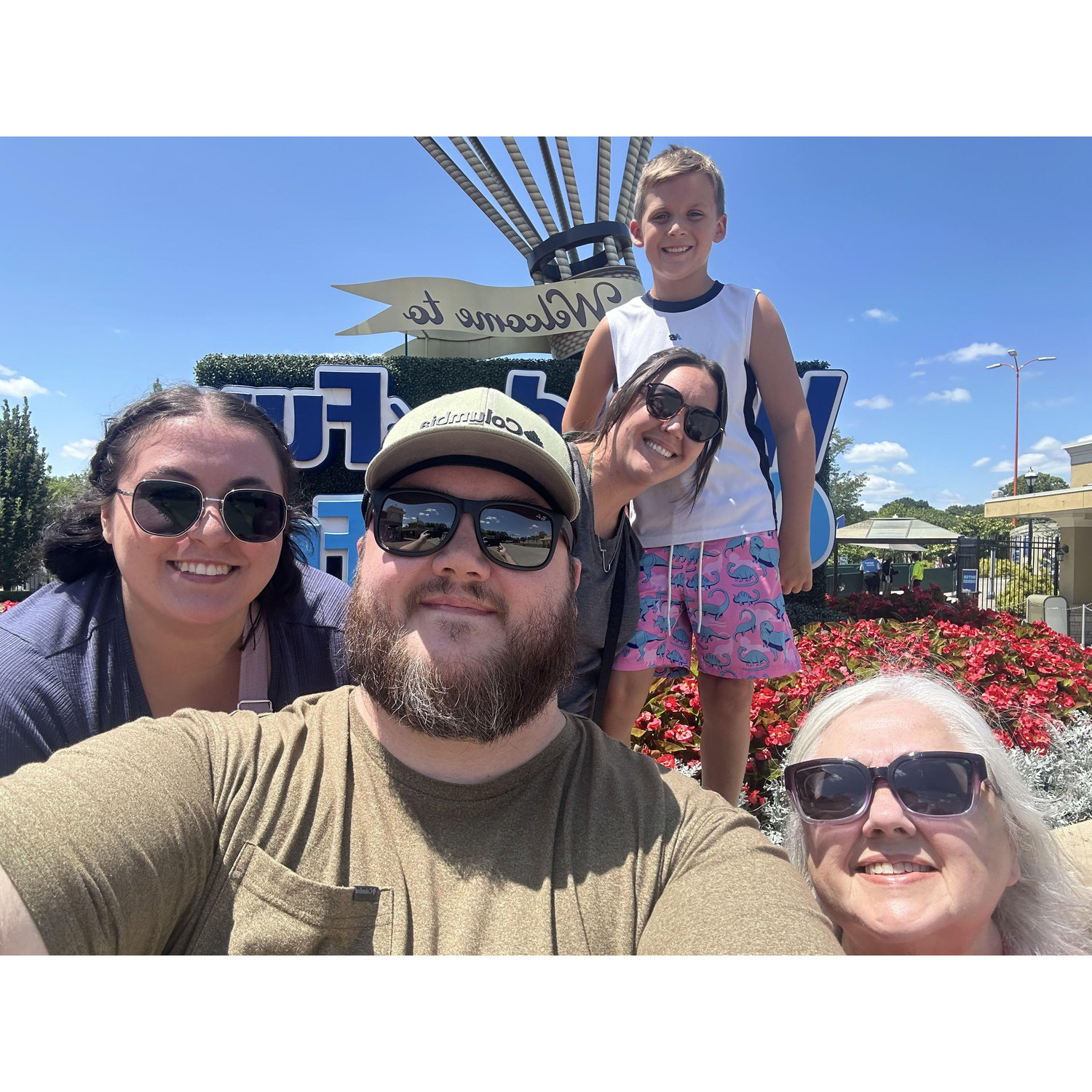 World's of Fun and Oceans of Fun with the Daughhetee's.