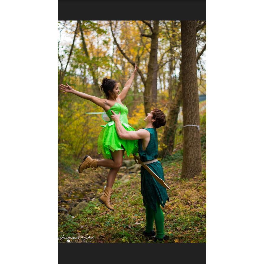 Spontaneous Halloween gallivant across Towson University campus