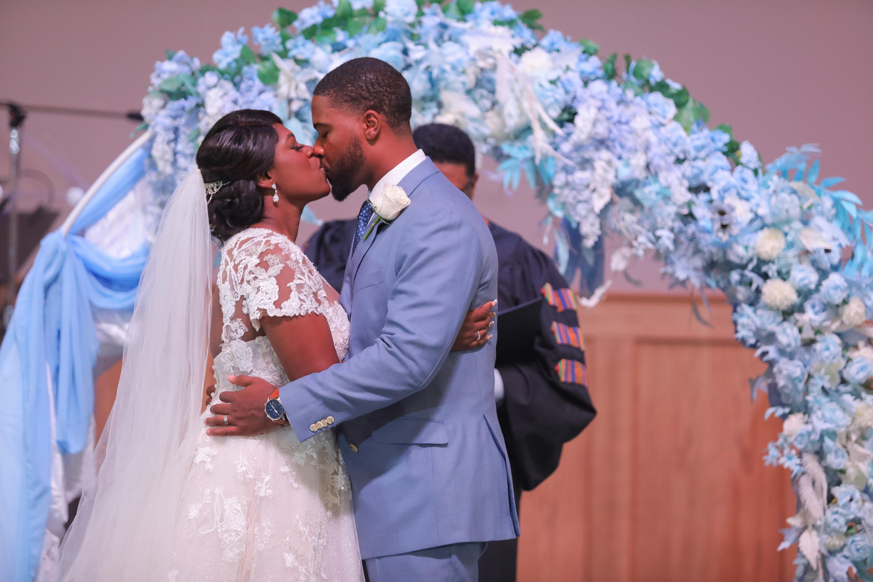 The Wedding Website of Leona Dunn and Armoni Towner