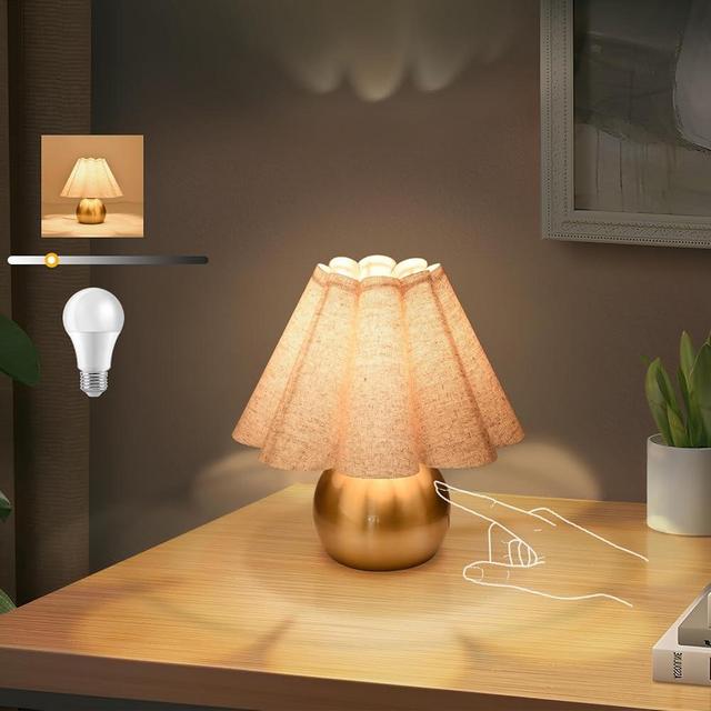 Ziqqeelam Gold Small Touch Control Table Lamp for Bedroom, Brass Gold Bedside Lamps for Nightstand, Cute Mini Table Lamps for Small Spaces with Scalloped Shade for Bedroom, Living Room, Kitchen