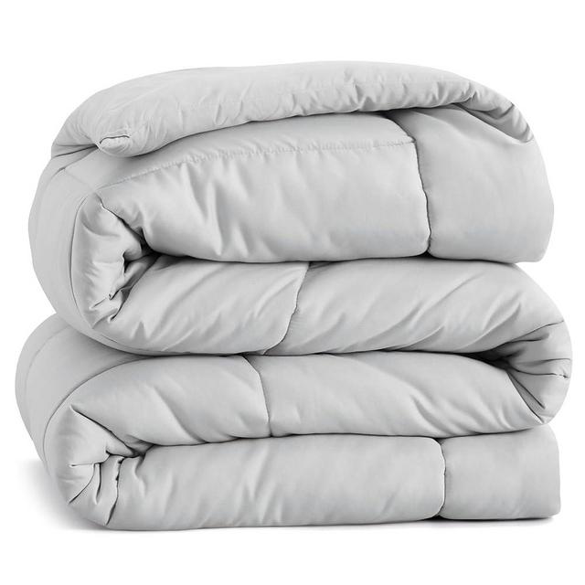 Bedsure Oversized Queen Comforter Duvet Insert - Quilted Light Grey Comforters Oversized Queen Size, All Season Down Alternative Oversized Queen Size Bedding Comforter with Corner Tabs