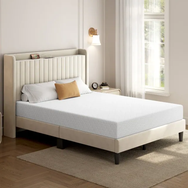 Yaheetech 8" Queen Size Gel Memory Foam Mattress with Green Tea Scent, Cooling Tech, 3 Foam Layers