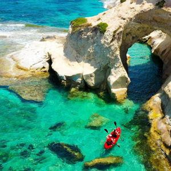 Valletta, Malta: Small Group: Kayak and Walking Adventure