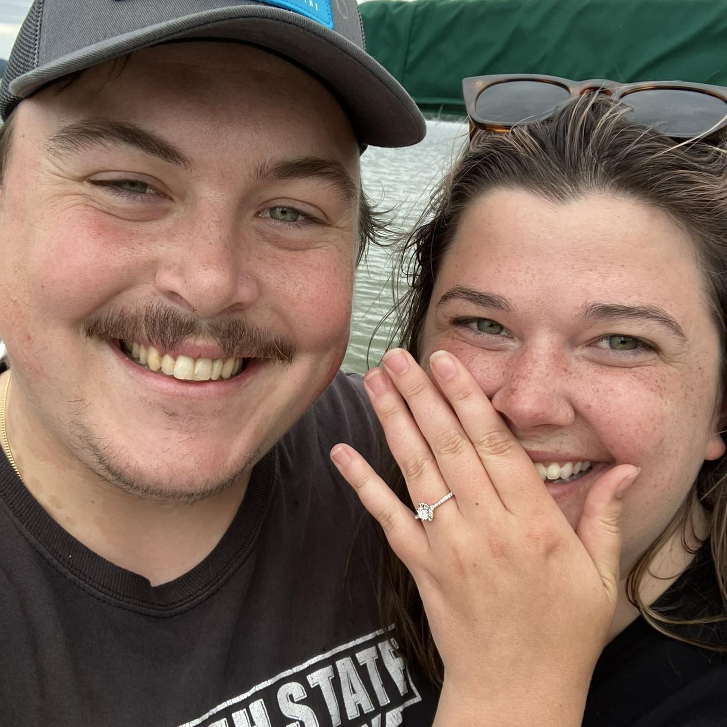 We’re engaged!!! ❤️