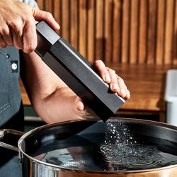 HexClad Hybrid Cookware, HexMill Pepper Grinder | Zola