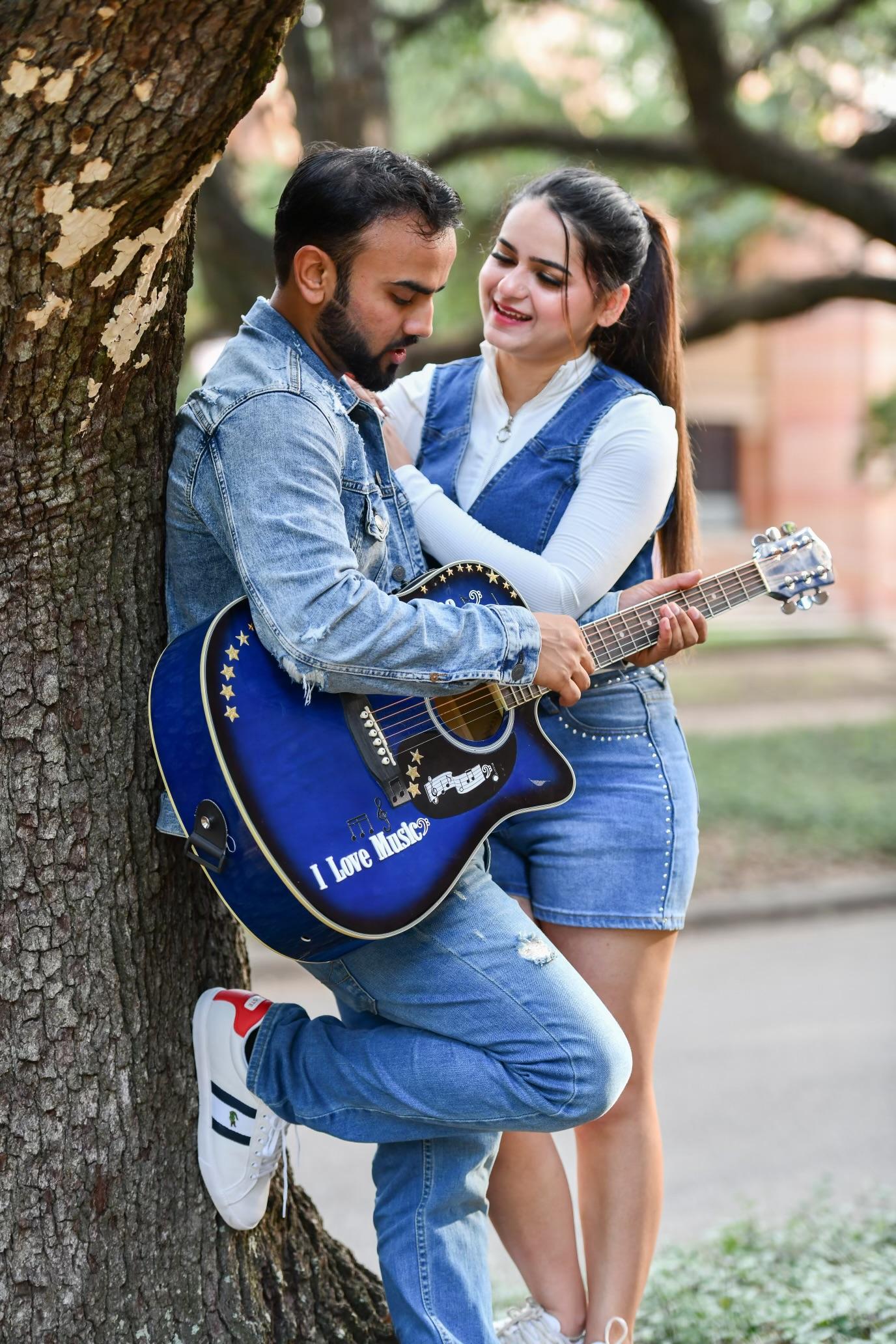 The Wedding Website of Monisha Khoja and Sohil Kalwani