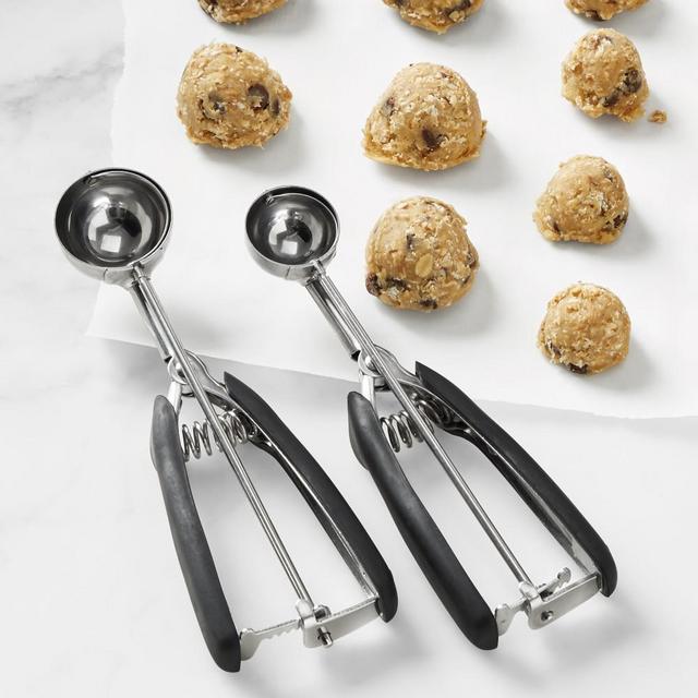 Get Large Measuring Spoons Set 4 pcs - Bakers Secret - Jordan –