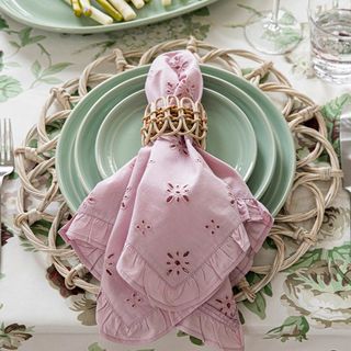 Eyelet Napkin, Set of 4