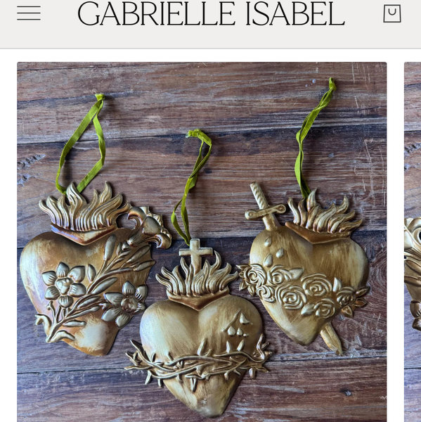 Sacred Heart Antique Gold Wreath Hanging Set