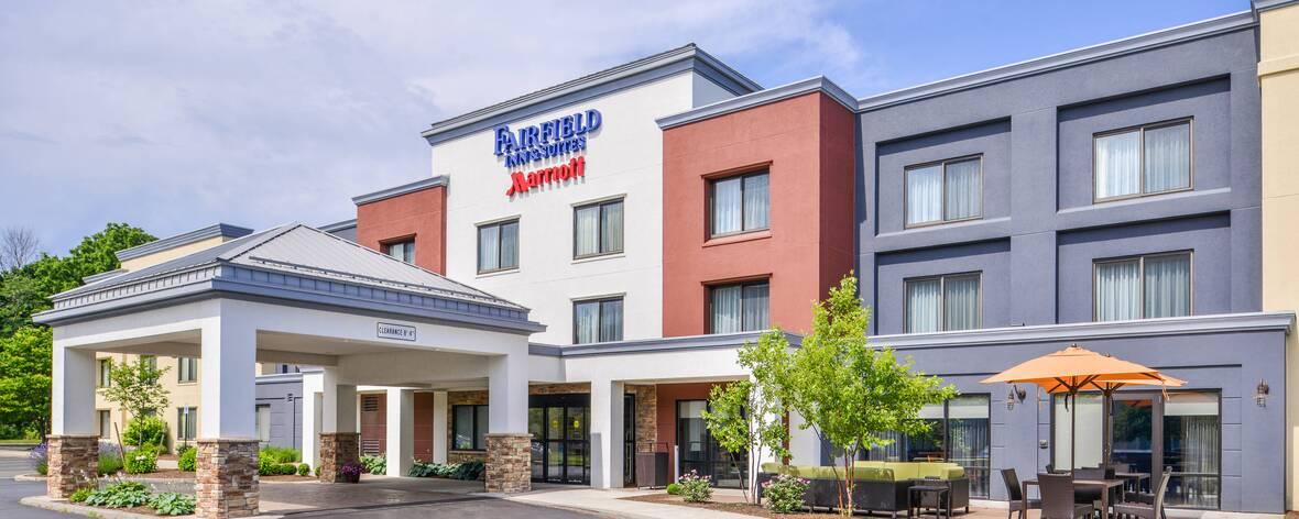 The Wedding Website of Angela Pizzarello and Ethan Luta