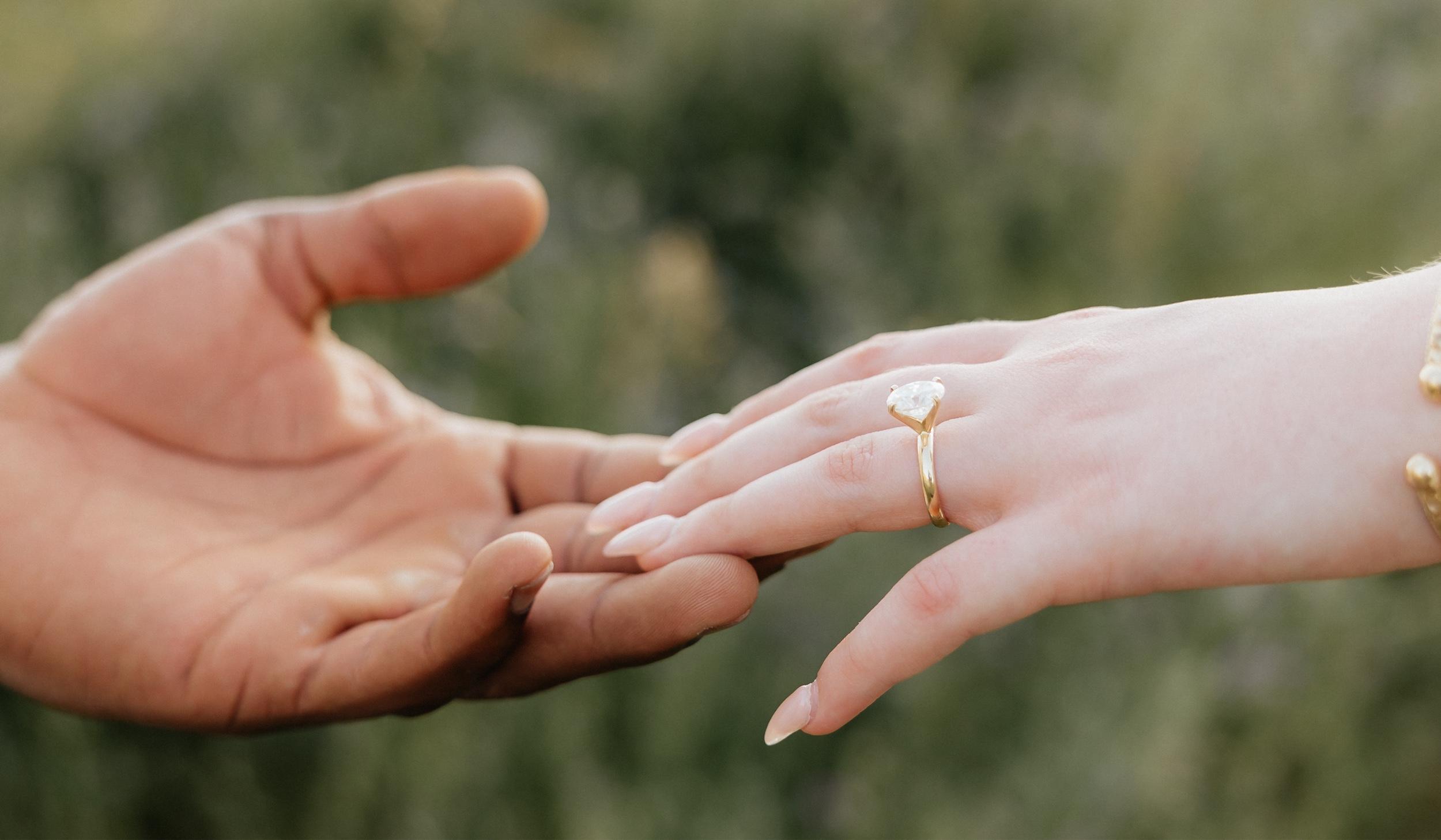 The Wedding Website of Leah Frost and Kannon Huntsman