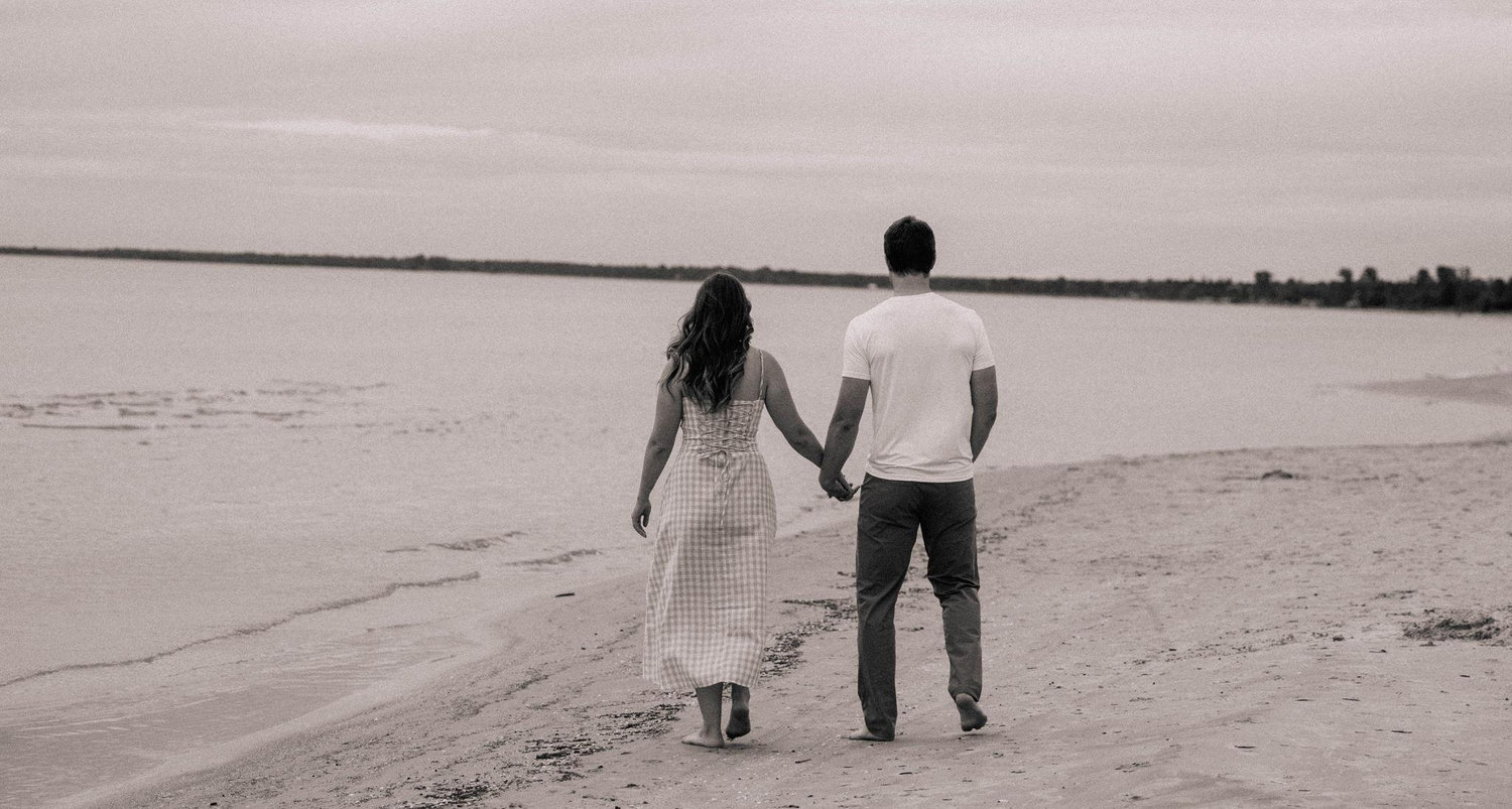 The Wedding Website of Alexandra Munro and Travis Denley