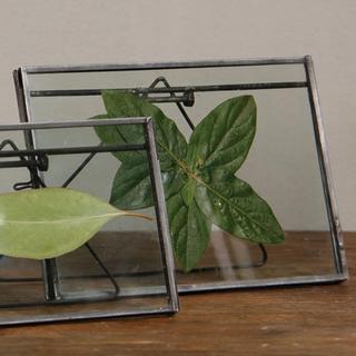 Pierre Easel Frame