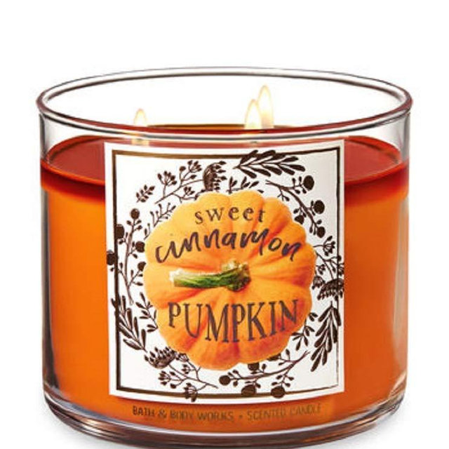 Bath and Body Works Thankful Candle Sweet Cinnamon Pumpkin 3 Wick 14.5 oz