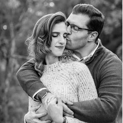 Engagement photos c/o Sarah Shelley Photography at nearby Roosevelt Island.