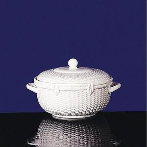 Wedgwood "Nantucket Basket" Covered Vegetable Bowl