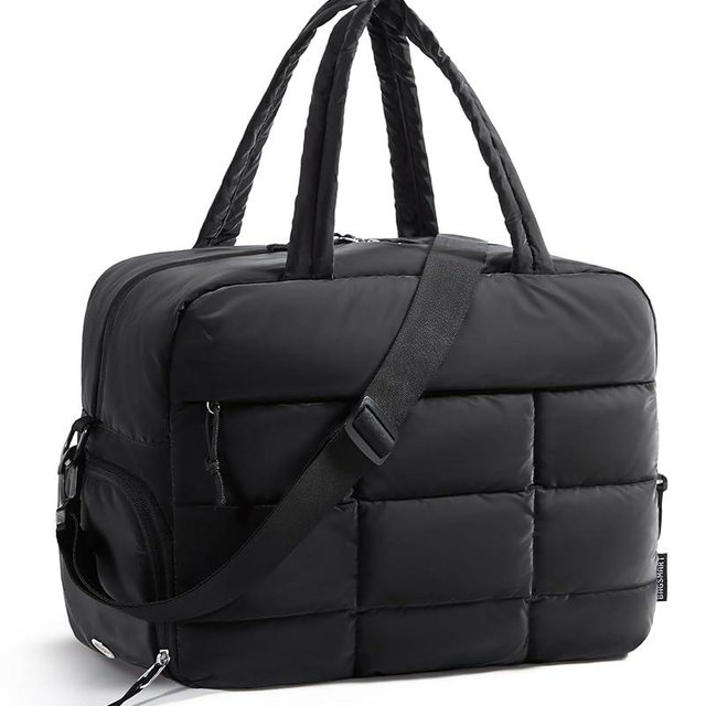 BAGSMART Gym Bag for Women, Carry on Travel Duffel Bag, Water-resistant Weekender with Shoe Compartment for Gym Travel Work, Black, Medium