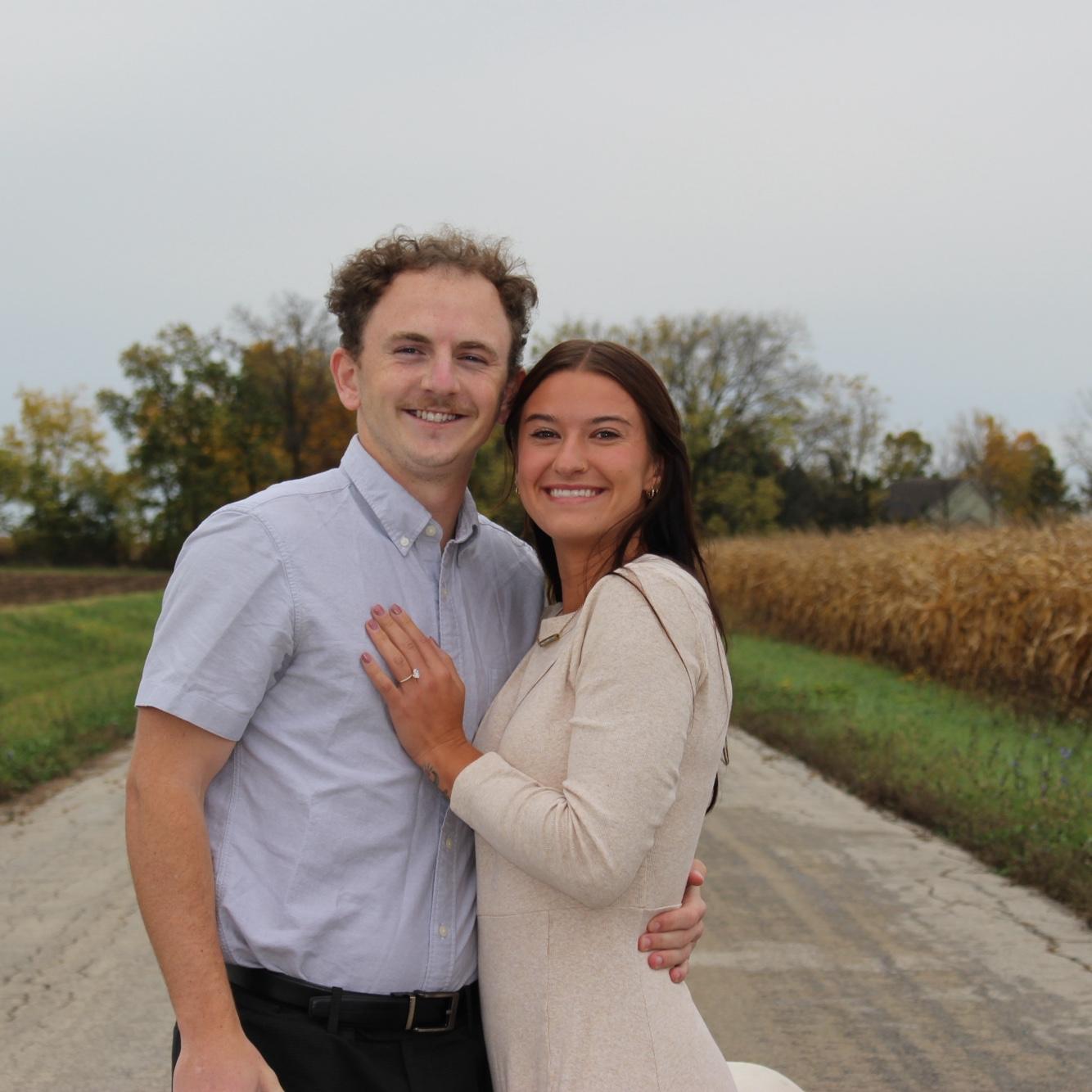 We're engaged!!