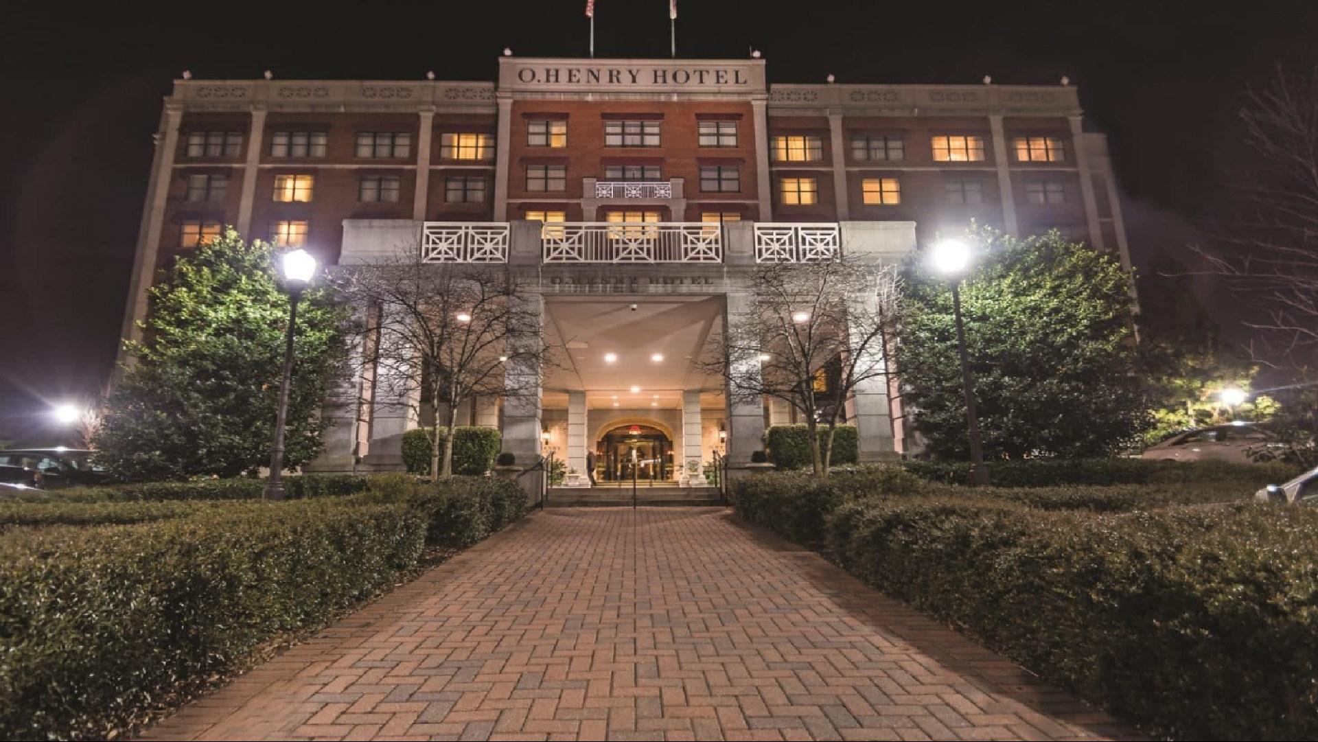 The Wedding Website of Jolie von Suhr and Mac Grimes