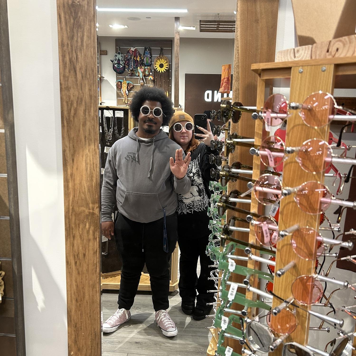 Fun candid shot 🖖🏼