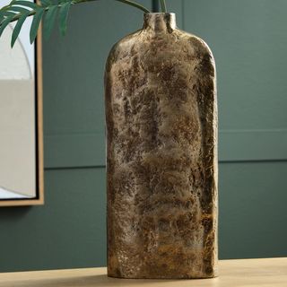 Wallmond Vase