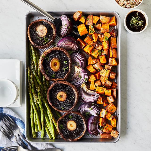 Sur La Table Platinum Pro Half Sheet Pan, 17.25" x 12.25"