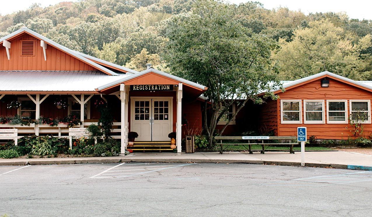 The Wedding Website of Paige Price and Christopher Valentine