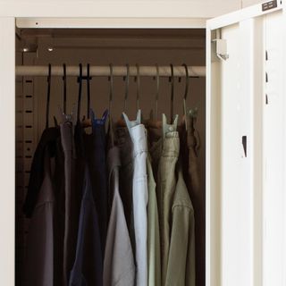 Adult Top Hanger, Set of 10