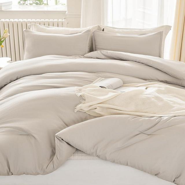 Litanika Oversized King Comforter 120x98, 3 Pieces Linen Lightweight Solid Bedding Comforter Set, All Season Fluffy Bed Set (1 Comforter & 2 Pillowcases)