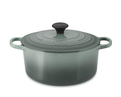 Le Creuset Signature Cast-Iron Round Dutch Oven