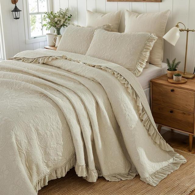 Brandream Queen Size Quilt Set Cotton Beige Quilts Floral and Vines Matelasse Coverlet Set Ruffle Bedspread 3-Piece