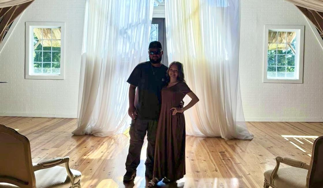 The Wedding Website of Lauren Ward and Cameron Jackson