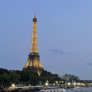 Round Trip Plane Tickets to Paris