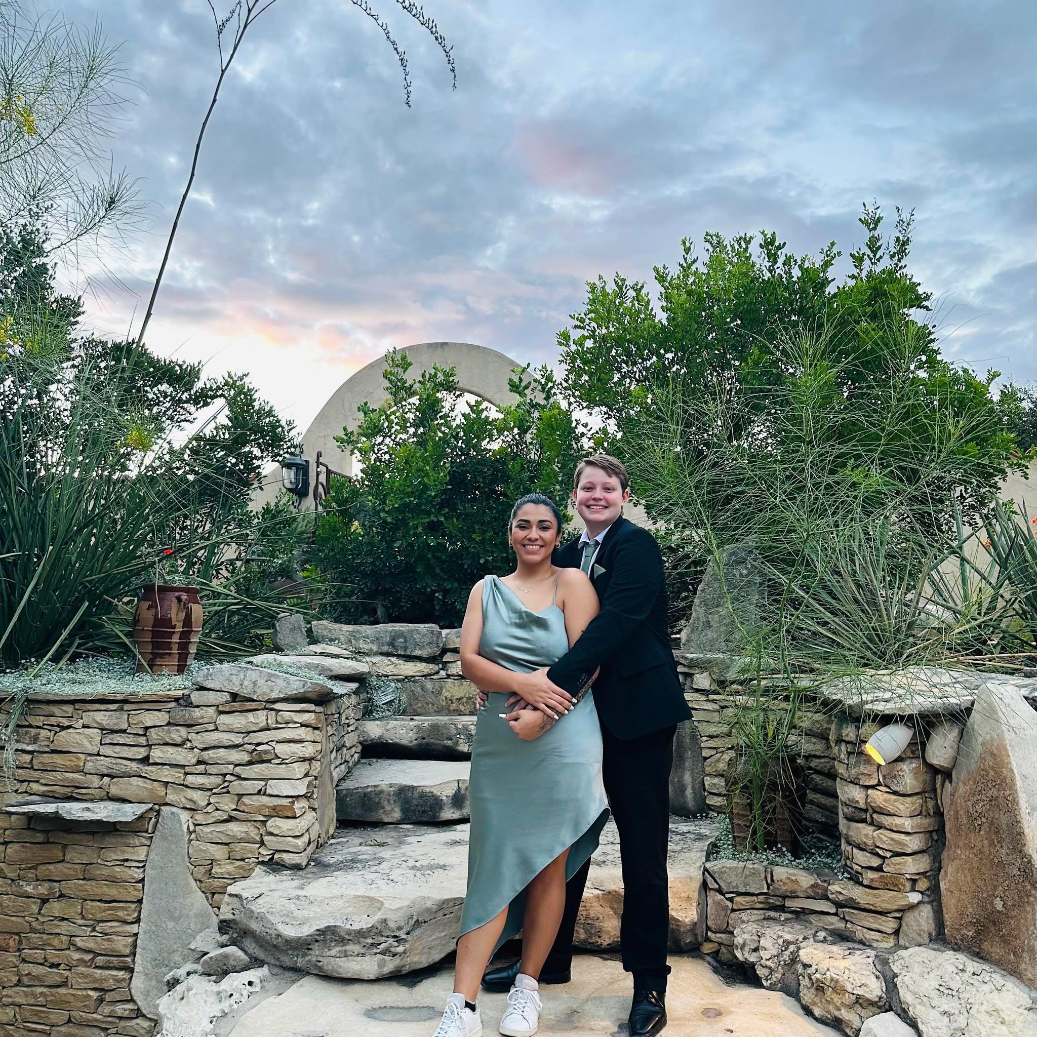 The Wedding Website of Savannah Day and Juana Mondragon