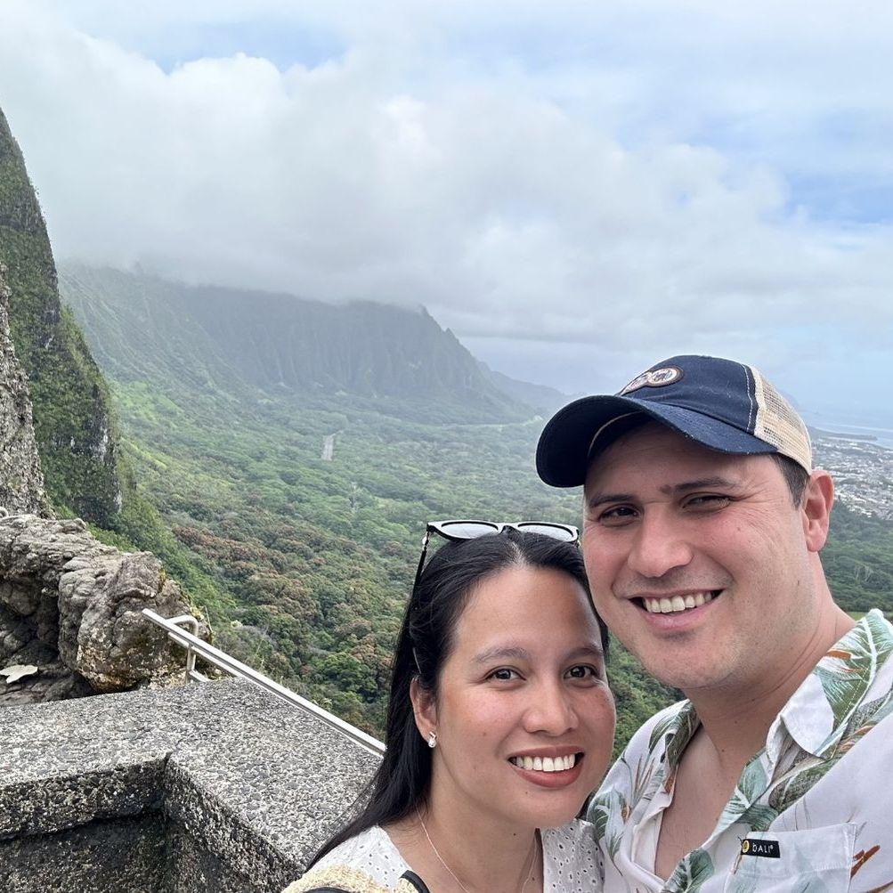 Hawaii stole our hearts at our favorite lookout. Pāʻu‘ūnui Lookout.