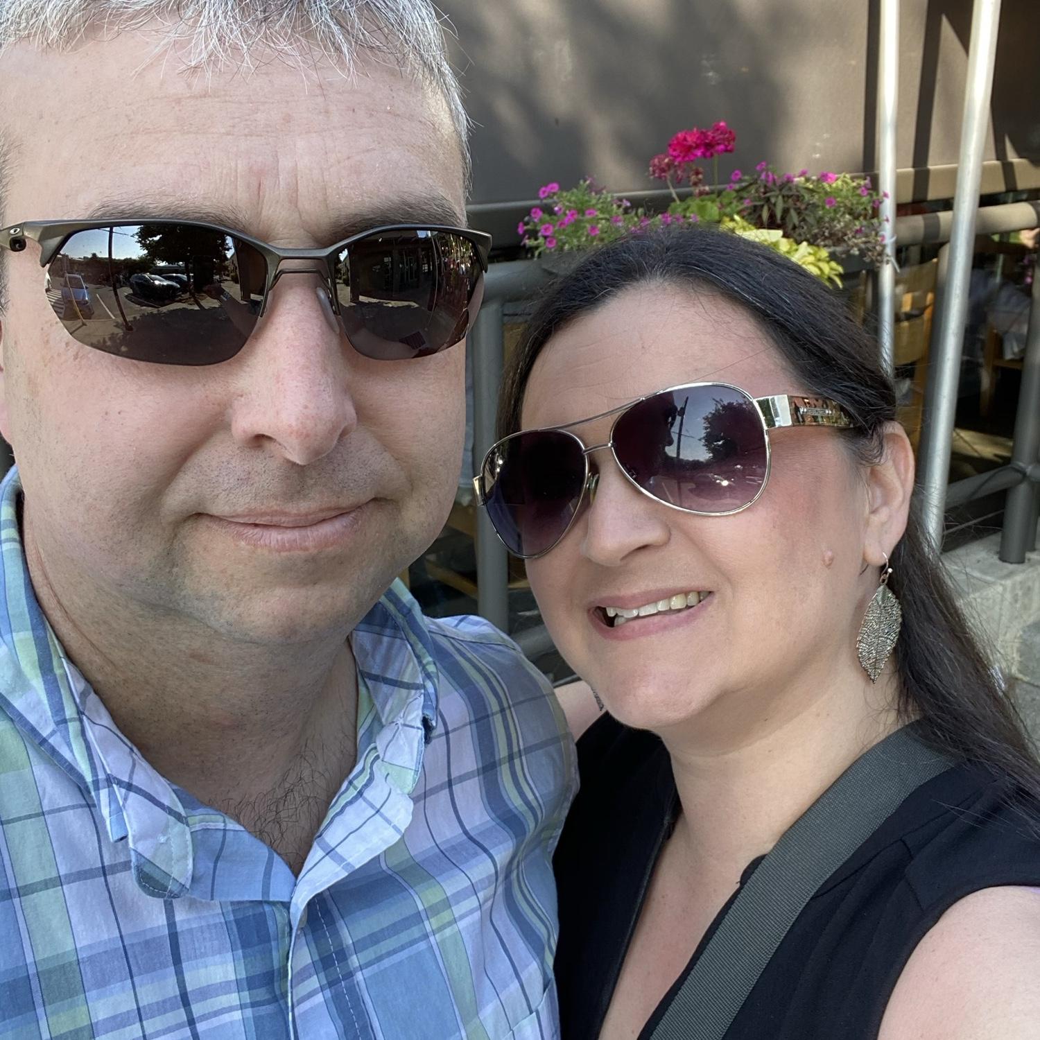 1 year anniversary of the day we met, in the very same spot!