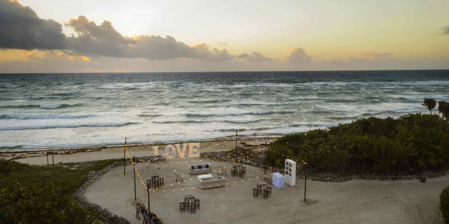 The Wedding Website of Quynh Nguyen and Paul Myers