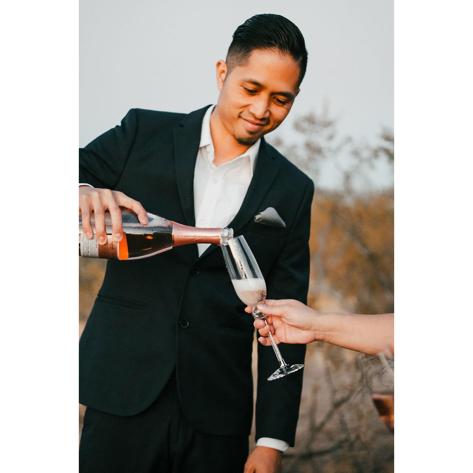 Engagement Photos- 12 year anniversary.
Photos by: Hannah Lorsh Photo & Film