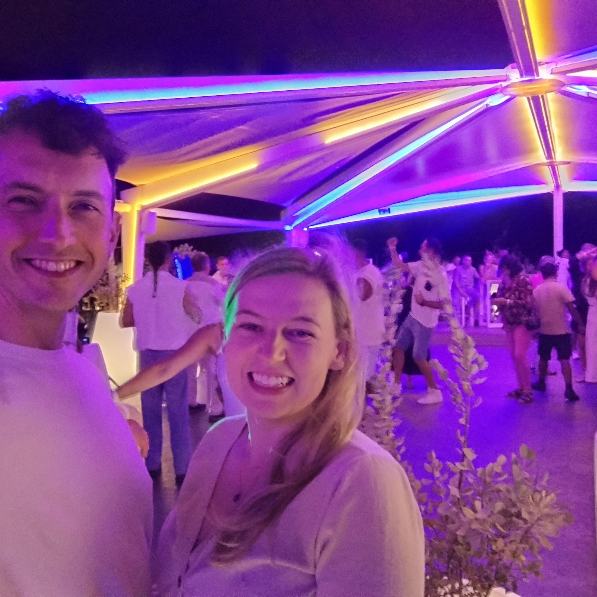 Wear white night party!