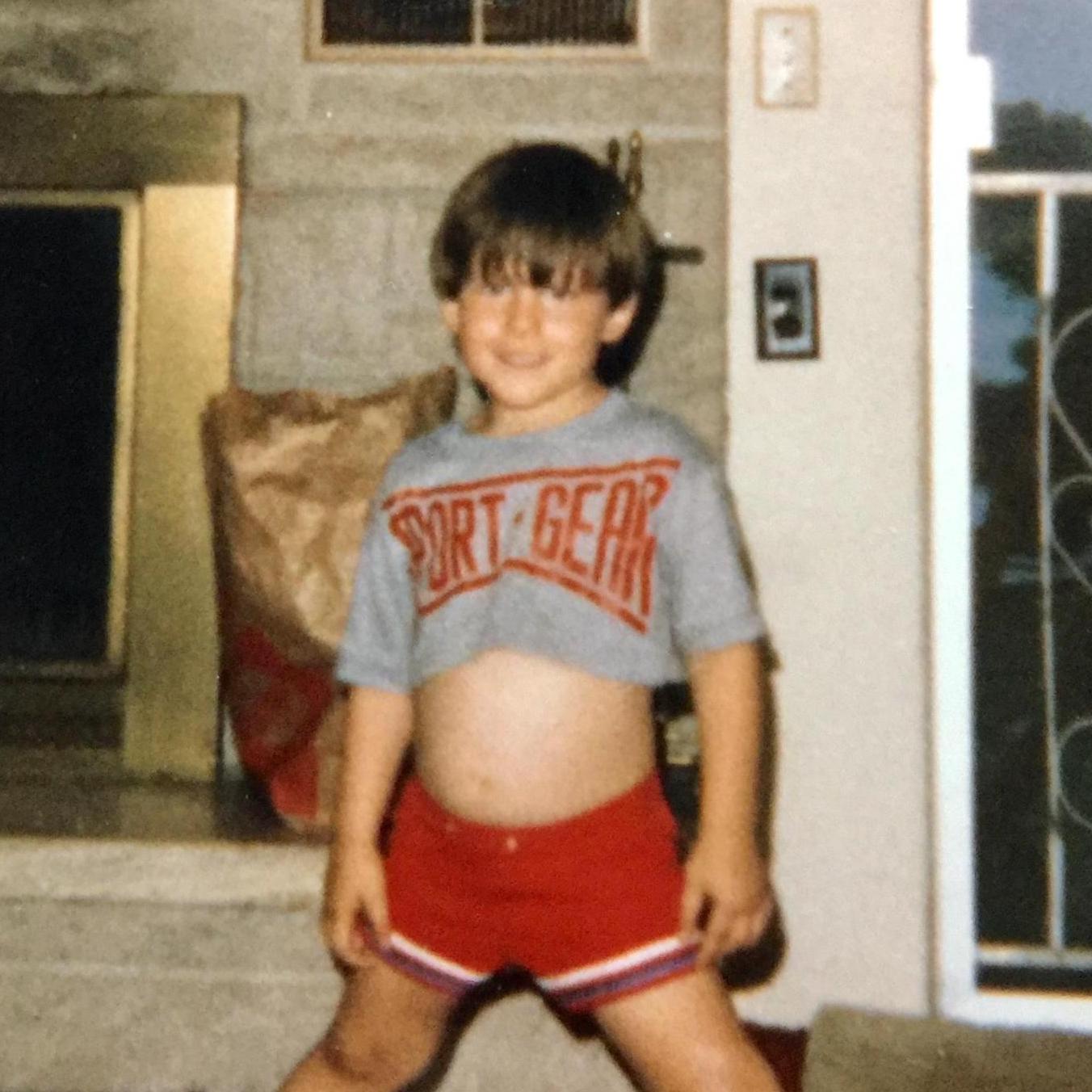 Heartbreaker with a half-shirt.