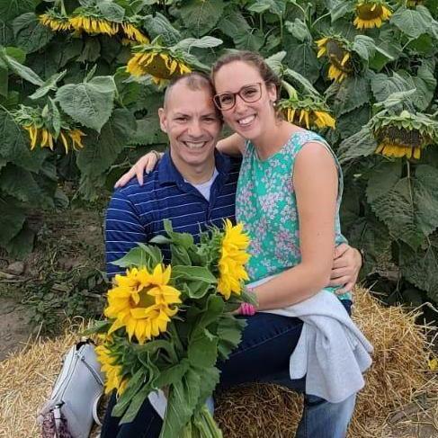 Blake's Sunflower Festival - 2022

Sad sunflowers, happy couple :)