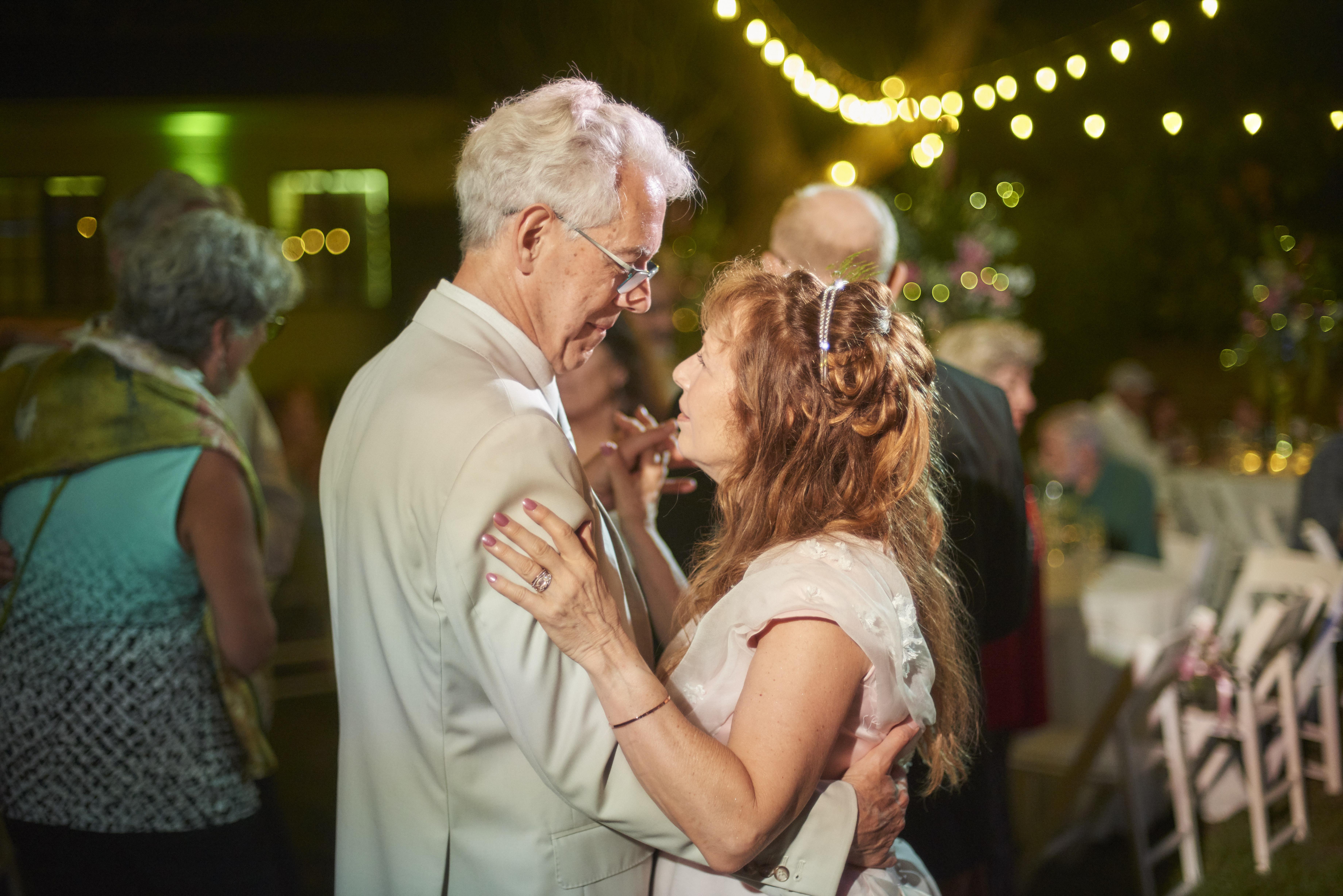 The Wedding Website of Karolyn Kiisel and Scott Burleigh