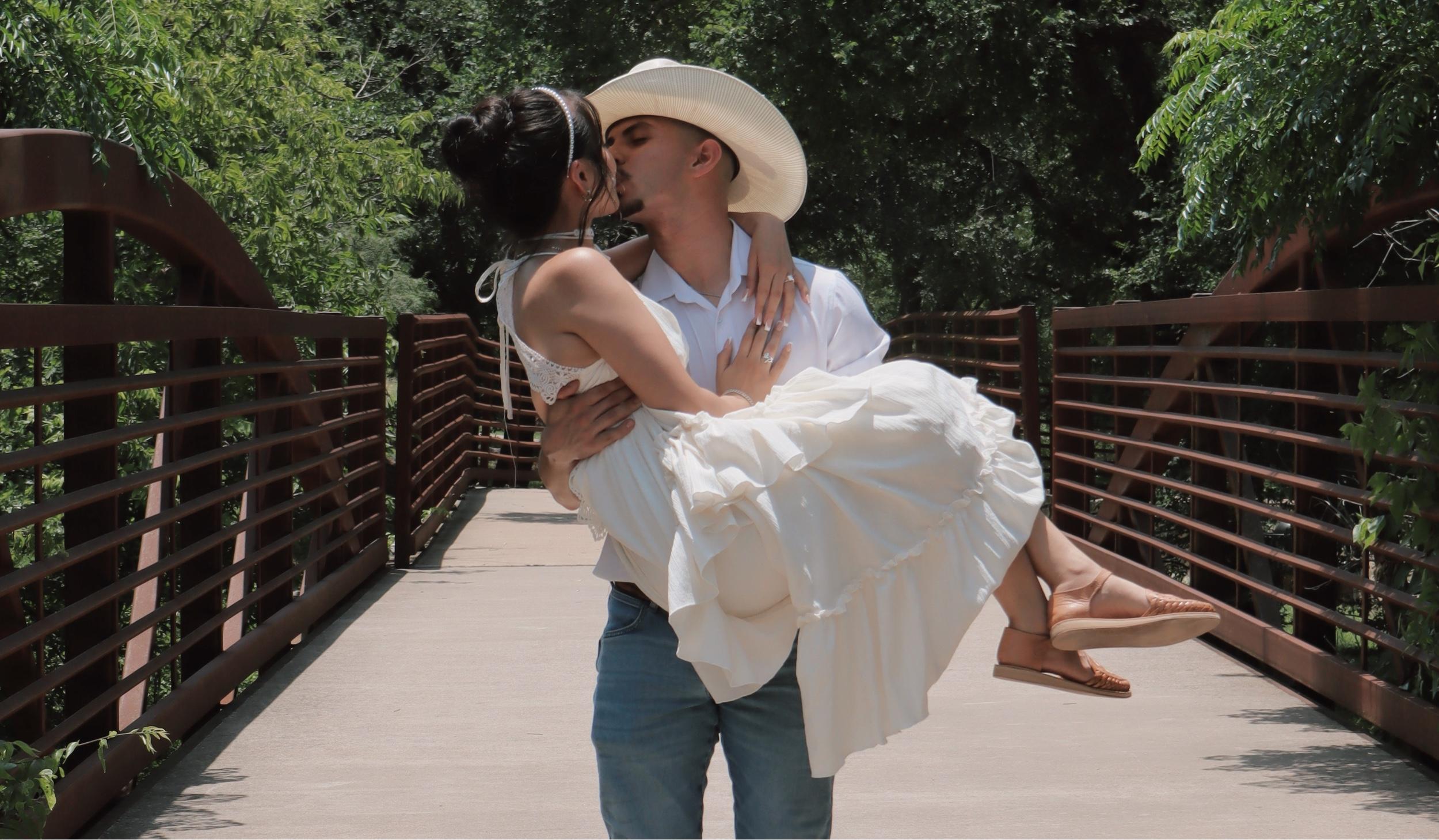 The Wedding Website of Destinee Cruz and Elian Garza