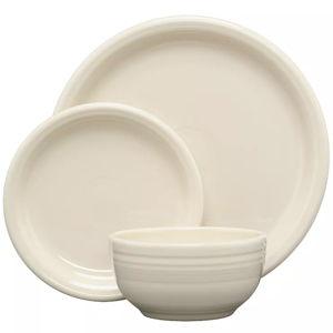 Bistro Coupe 12-Piece Dinnerware Set, Service for 4 (Linen)