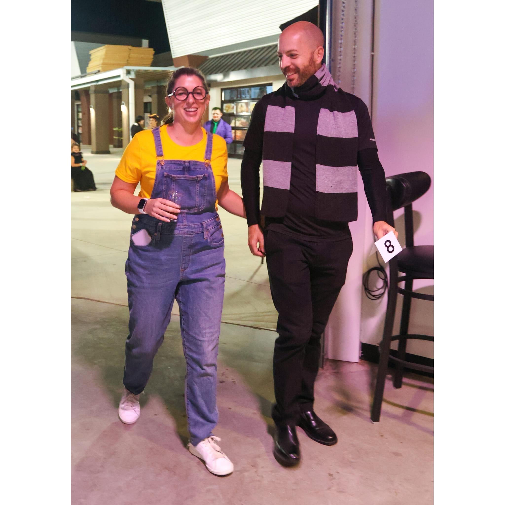 Jenn forcing Jon to wear a couples costume!